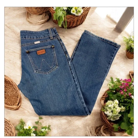 Wrangler Premium Pink Label XBarbie Bootcut Jean- Sz 31-EUC -Stretch- Y2KCowgirl - Picture 5 of 16